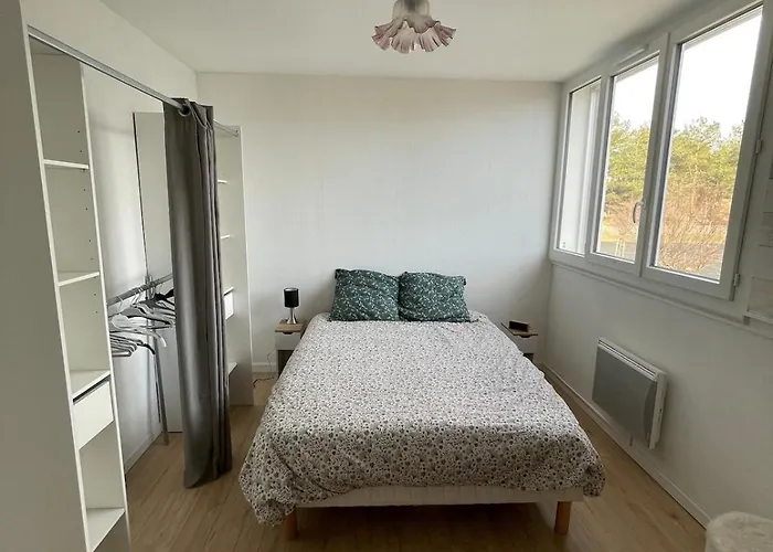 T2 Renove A Neuf 아파트 생 힐레르 드 리에